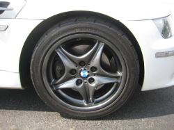 2000 BMW M Coupe in Alpine White 3 over Black Nappa - Front Passenger Wheel