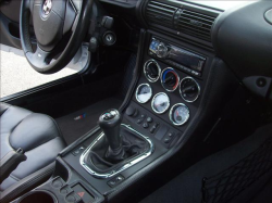 2001 BMW M Coupe in Titanium Silver Metallic over Black Nappa - Center Console