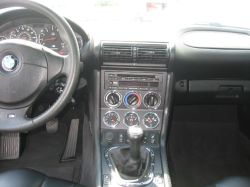 2000 BMW M Coupe in Alpine White 3 over Black Nappa - Center Console
