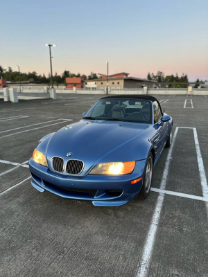 2000 BMW M Roadster in Estoril Blue Metallic over Black Nappa