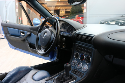 2000 BMW M Roadster in Estoril Blue Metallic over Estoril Blue & Black Nappa