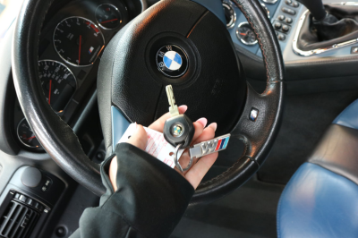 2000 BMW M Roadster in Estoril Blue Metallic over Estoril Blue & Black Nappa