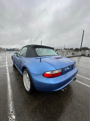 2000 BMW M Roadster in Estoril Blue Metallic over Black Nappa