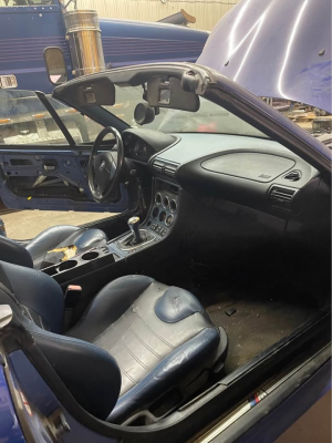 2000 BMW M Roadster in Estoril Blue Metallic over Estoril Blue & Black Nappa