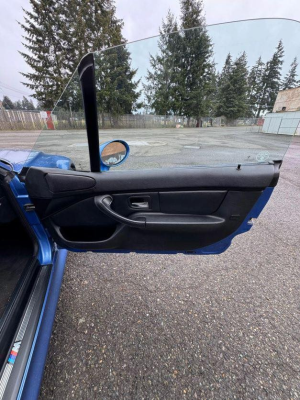 2000 BMW M Roadster in Estoril Blue Metallic over Black Nappa