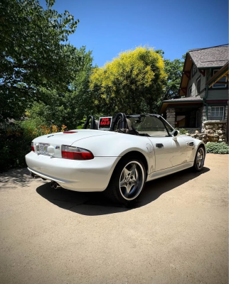 2002 BMW M Roadster in Alpine White 3 over Dark Beige Oregon