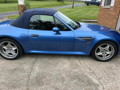 1998 BMW M Roadster in Estoril Blue Metallic over Estoril Blue & Black Nappa