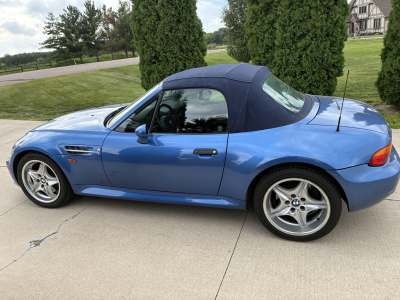 1998 BMW M Roadster in Estoril Blue Metallic over Estoril Blue & Black Nappa