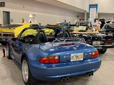 1998 BMW M Roadster in Estoril Blue Metallic over Estoril Blue & Black Nappa