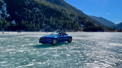 1998 BMW M Roadster in Estoril Blue Metallic over Estoril Blue & Black Nappa