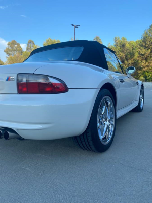 1999 BMW M Roadster in Alpine White 3 over Black Nappa