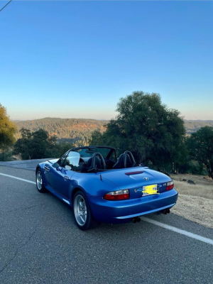 2000 BMW M Roadster in Estoril Blue Metallic over Black Nappa