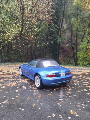 2000 BMW M Roadster in Estoril Blue Metallic over Estoril Blue & Black Nappa