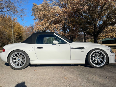 2000 BMW M Roadster in Alpine White 3 over Black Nappa