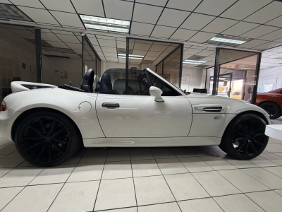2000 BMW M Roadster in Alpine White 3 over Estoril Blue & Black Nappa