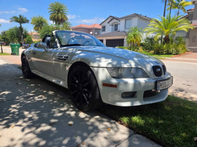 2000 BMW M Roadster in Alpine White 3 over Estoril Blue & Black Nappa