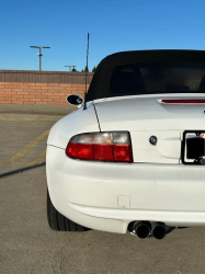 2000 BMW M Roadster in Alpine White 3 over Black Nappa