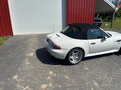 2000 BMW M Roadster in Alpine White 3 over Black Nappa