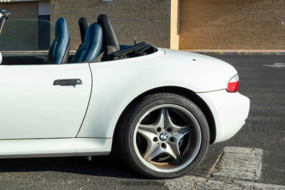 2000 BMW M Roadster in Alpine White 3 over Estoril Blue & Black Nappa