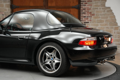 2001 BMW M Roadster in Black Sapphire Metallic over Imola Red & Black Nappa