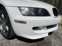 2001 BMW M Roadster in Alpine White 3 over Black Nappa