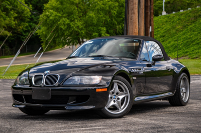 2002 BMW M Roadster in Black Sapphire Metallic over Black Nappa