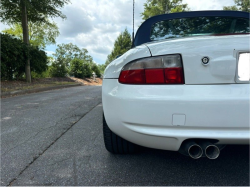 2002 BMW M Roadster in Alpine White 3 over Estoril Blue & Black Nappa