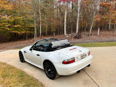 2002 BMW M Roadster in Alpine White 3 over Estoril Blue & Black Nappa