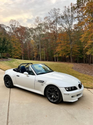 2002 BMW M Roadster in Alpine White 3 over Estoril Blue & Black Nappa