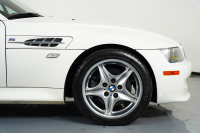 2002 BMW M Roadster in Alpine White 3 over Imola Red & Black Nappa