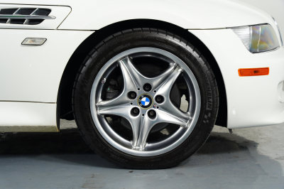 2002 BMW M Roadster in Alpine White 3 over Imola Red & Black Nappa
