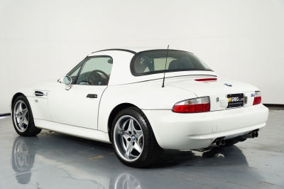 2002 BMW M Roadster in Alpine White 3 over Imola Red & Black Nappa