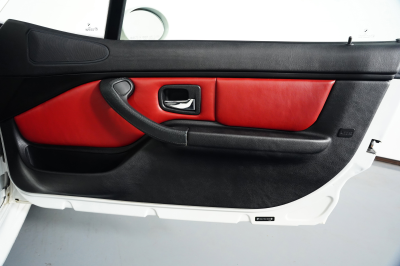 2002 BMW M Roadster in Alpine White 3 over Imola Red & Black Nappa