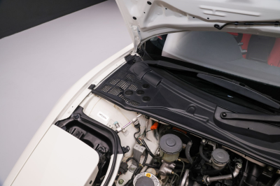 1995 Acura NSX in Grand Prix White over Red