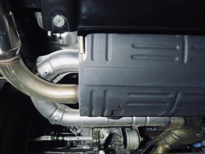 1995 Acura NSX in Grand Prix White over Red