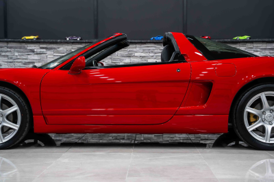 2005 Acura NSX in New Formula Red over Black
