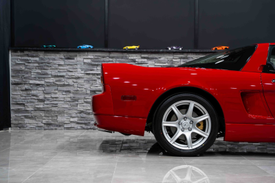 2005 Acura NSX in New Formula Red over Black