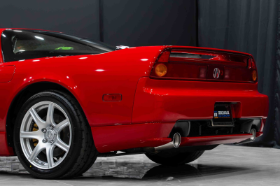 2005 Acura NSX in New Formula Red over Black
