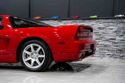 2005 Acura NSX in New Formula Red over Black