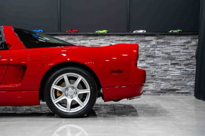 2005 Acura NSX in New Formula Red over Black
