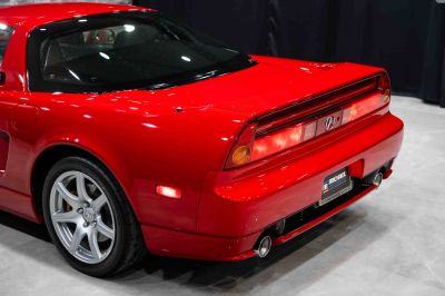 2005 Acura NSX in New Formula Red over Black