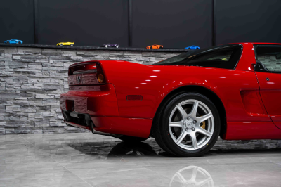 2005 Acura NSX in New Formula Red over Black