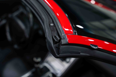 2005 Acura NSX in New Formula Red over Black