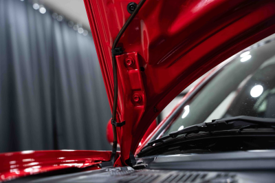 2005 Acura NSX in New Formula Red over Black