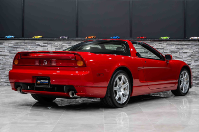 2005 Acura NSX in New Formula Red over Black