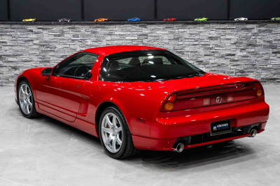 2005 Acura NSX in New Formula Red over Black