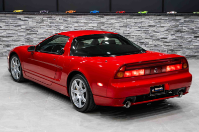 2005 Acura NSX in New Formula Red over Black
