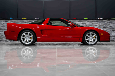2005 Acura NSX in New Formula Red over Black