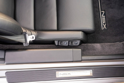 2005 Acura NSX in Sebring Silver over Black