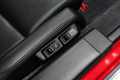 2005 Acura NSX in New Formula Red over Black